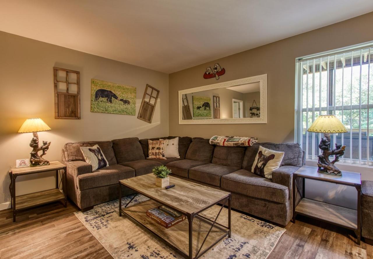 Fun & Games By Honeybearcabins 2Br/1Ba Sleeps 7 Sevierville Exterior photo