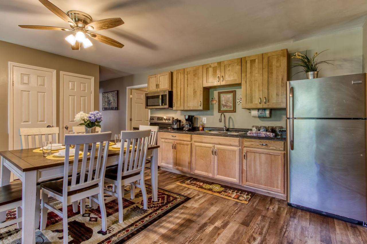 Fun & Games By Honeybearcabins 2Br/1Ba Sleeps 7 Sevierville Exterior photo